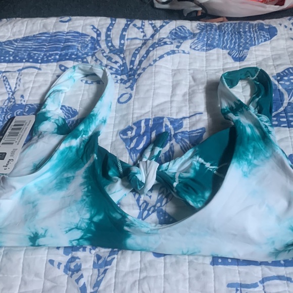 NWT DIPPIN' DAISY'S Micro Muse Bikini Top in Aqua Tie Dye - Picture 7 of 12